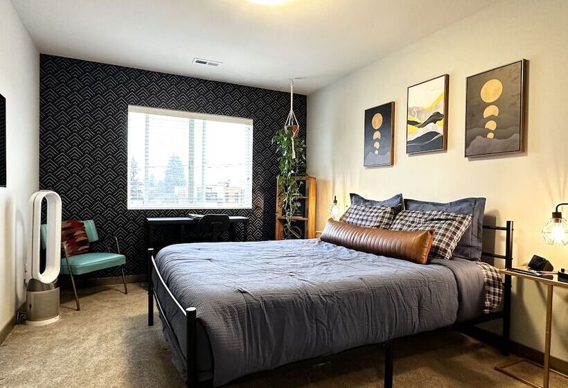 Bed and Breakfast Central Tacoma Homestay Private Room