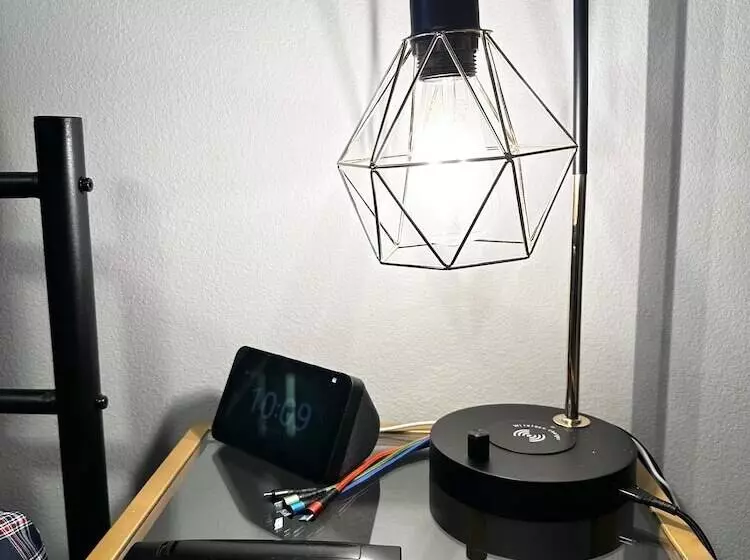 Aamiaismajoitus (B&B) Central Tacoma Homestay  Private Room