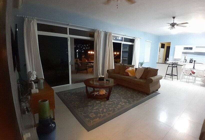 تختخواب و صبحانه Rafjam West