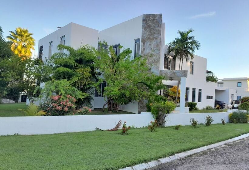 تختخواب و صبحانه Rafjam West