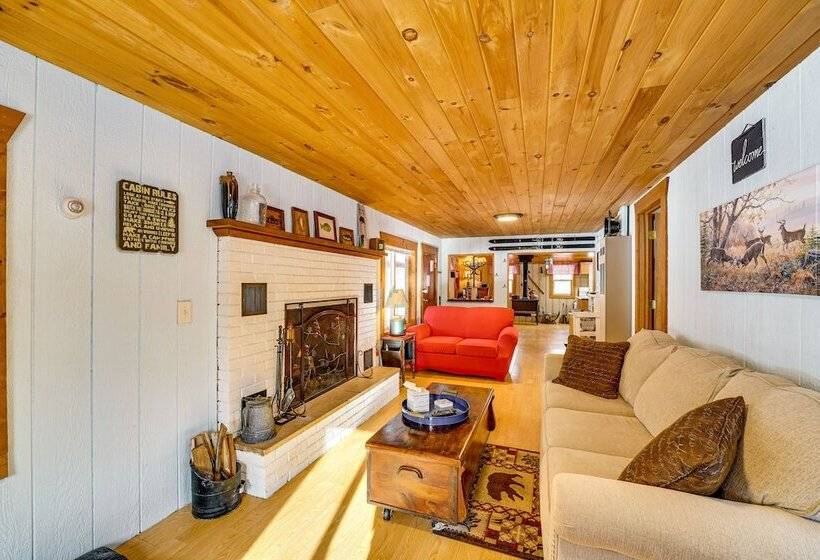 Pet Friendly Irons Cottage W/ Fire Pit & Fireplace