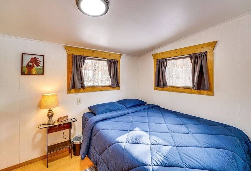 Pet Friendly Irons Cottage W/ Fire Pit & Fireplace