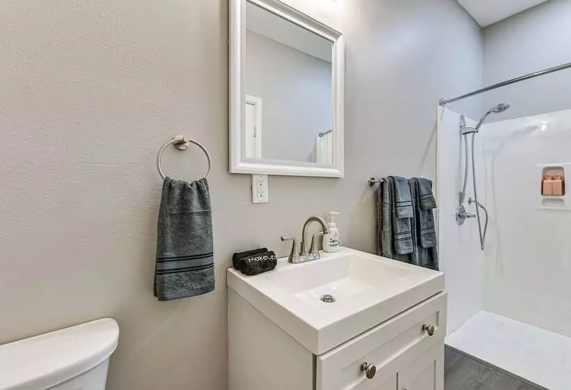 Family Friendly Ponchatoula Home W/ Private Pool!