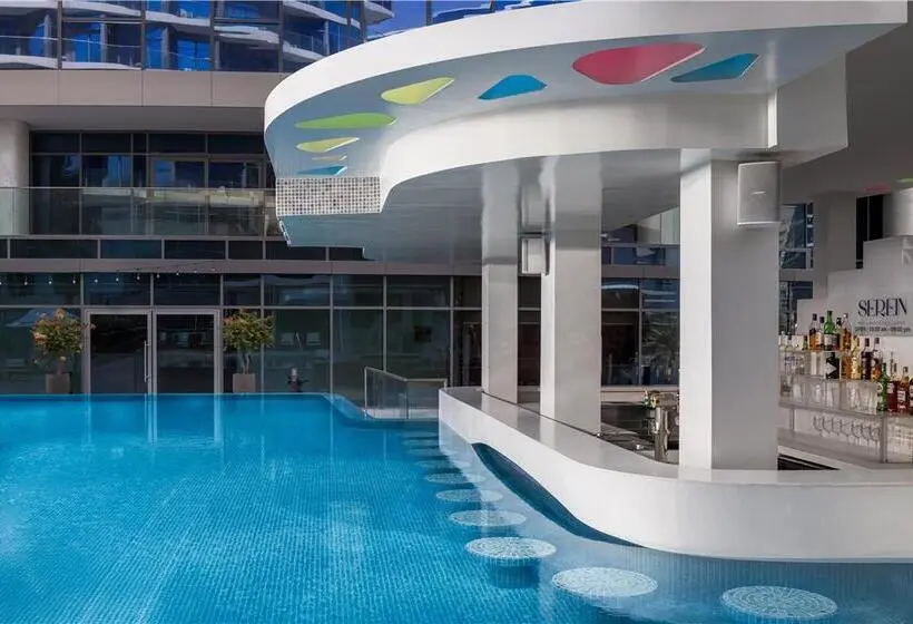 Hilton Dubai Creek Hotel & Residences