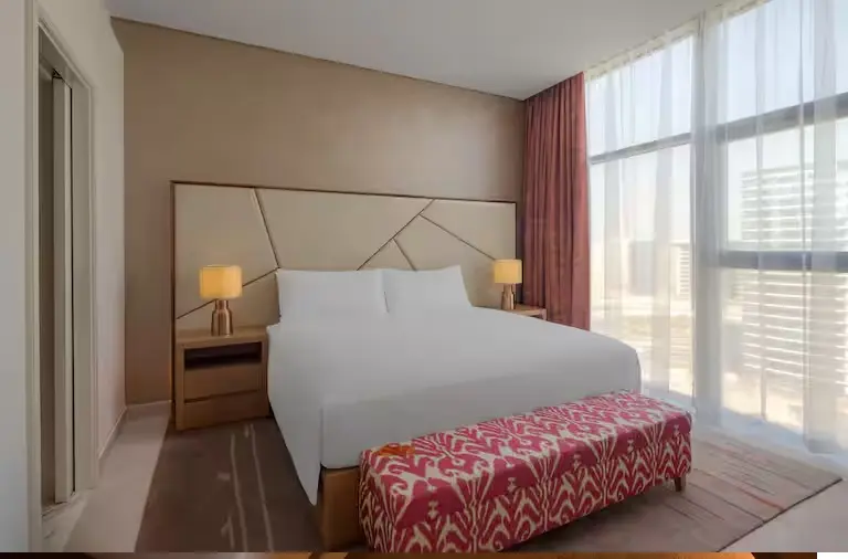 Hilton Dubai Creek Hotel & Residences