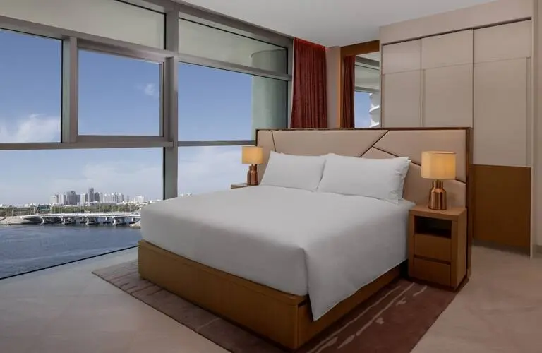 Hilton Dubai Creek Hotel & Residences