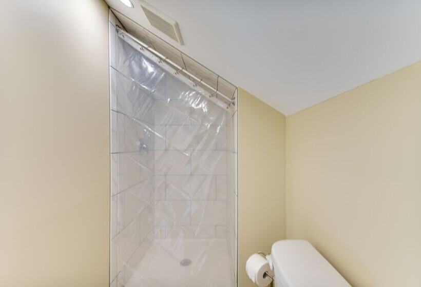 Home On Locklies Creek W/ Boat Dock & Lift!