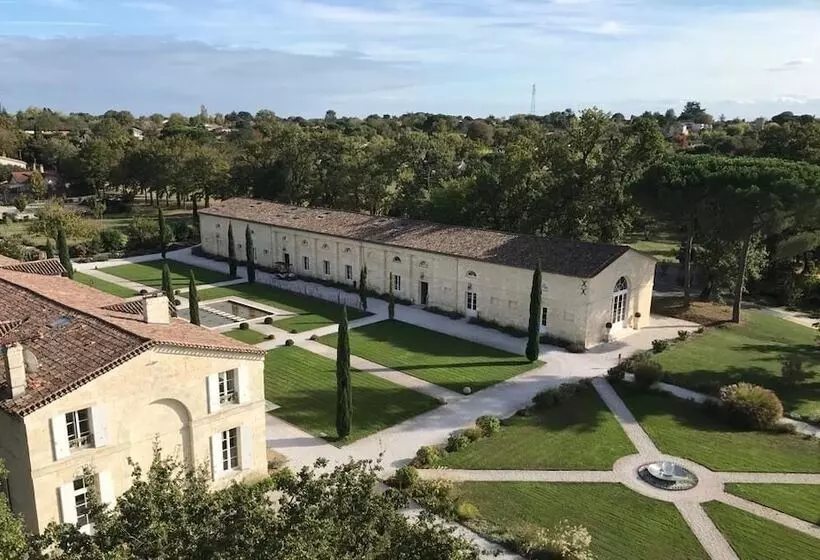 Hotelli Château Gassies