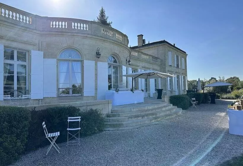 Hotelli Château Gassies