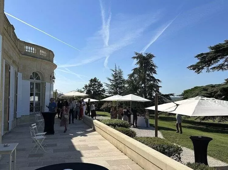 Hotelli Château Gassies