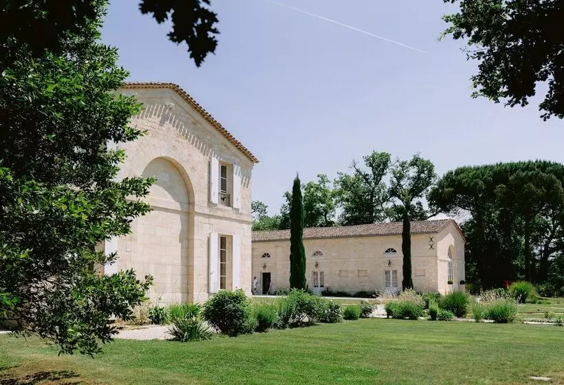 Hotelli Château Gassies