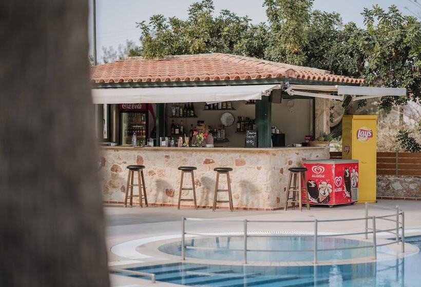 ホテル Dionysos Apartments And Studios