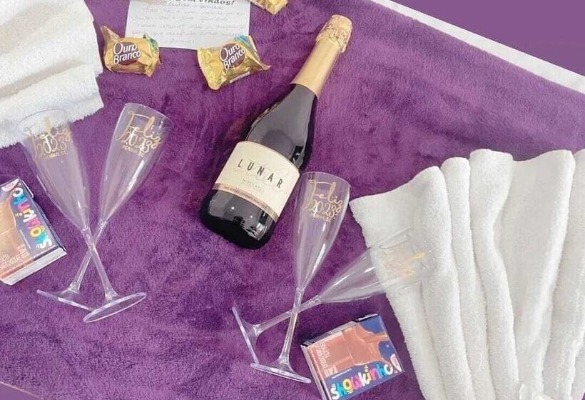 בית מלון כפרי Do Parque Pousada Comfort