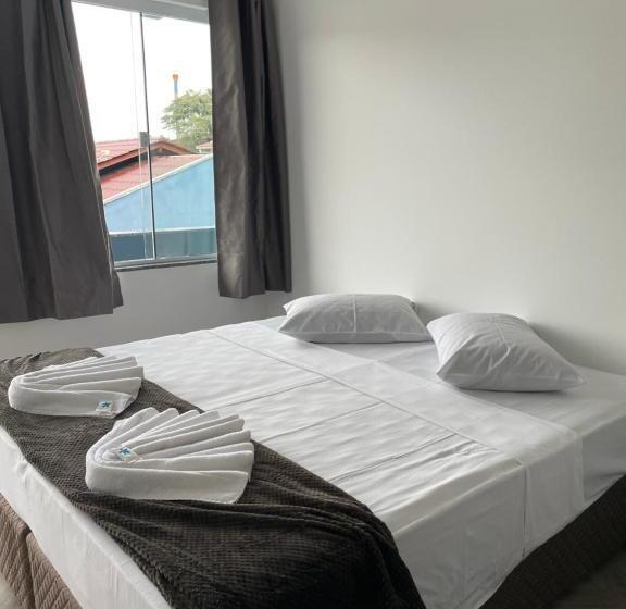 בית מלון כפרי Do Parque Pousada Comfort