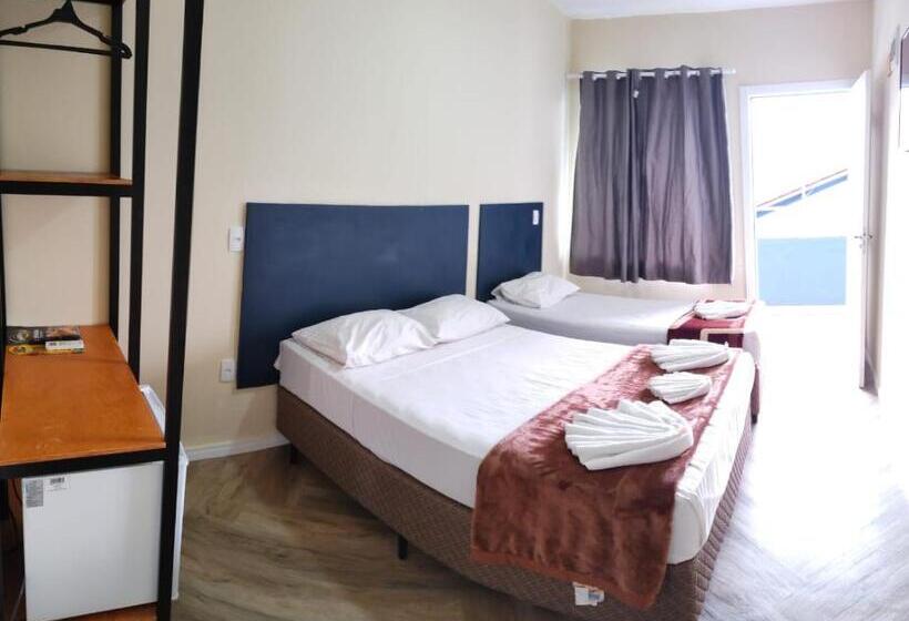 בית מלון כפרי Do Parque Pousada Comfort