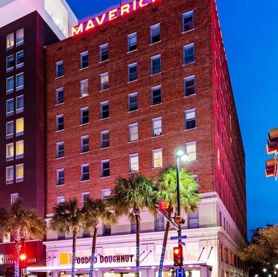 בית מלון כפרי The Maverick, Powered By Placemakr   River Walk