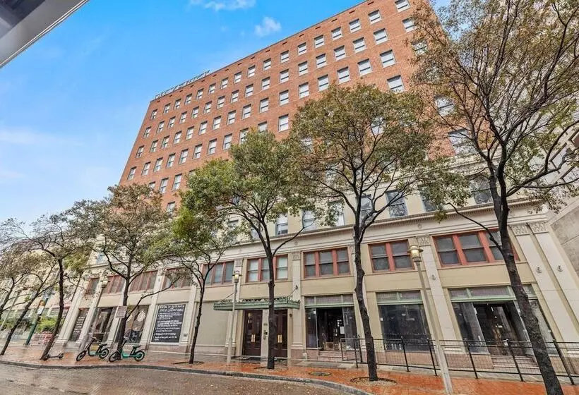 هتل The Maverick, Powered By Placemakr   River Walk