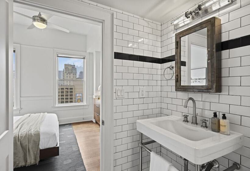 בית מלון כפרי The Maverick, Powered By Placemakr   River Walk