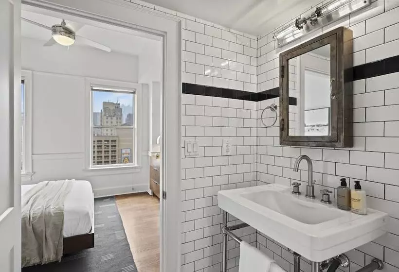 هتل The Maverick, Powered By Placemakr   River Walk