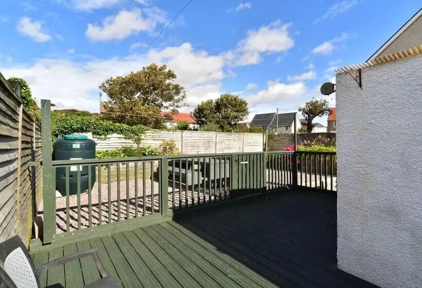 2bed Cottage Johnshaven   Family Friendy