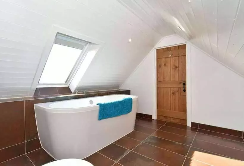 2bed Cottage Johnshaven   Family Friendy