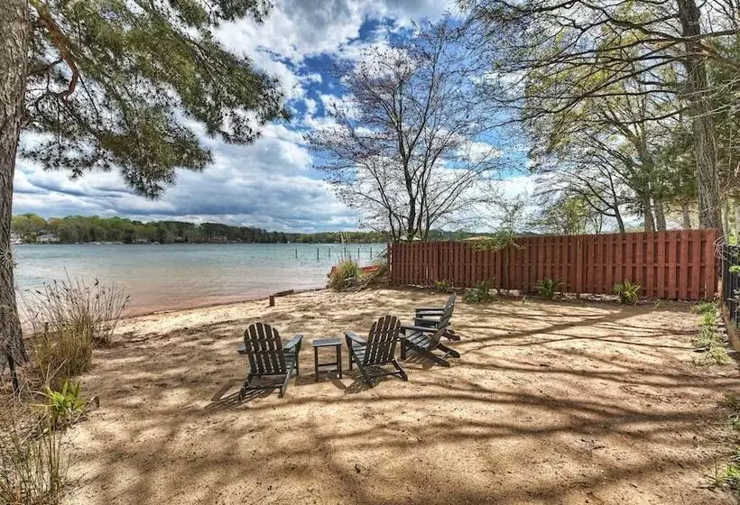 Laid Back Lake Life By Avantstay Waterfront View