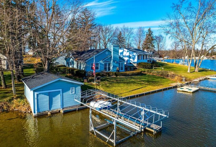Lakefront Paw Paw Cottage W/ Boats & 2 Docks!