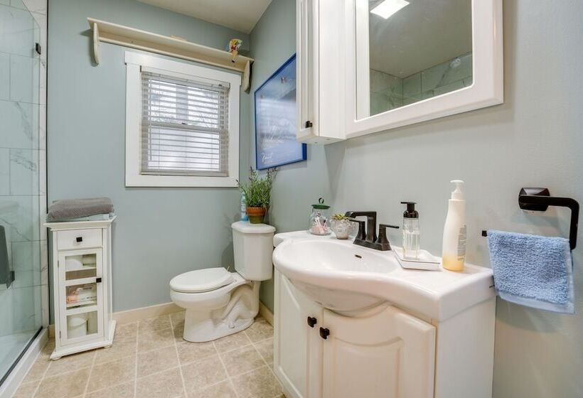 Lakefront Paw Paw Cottage W/ Boats & 2 Docks!