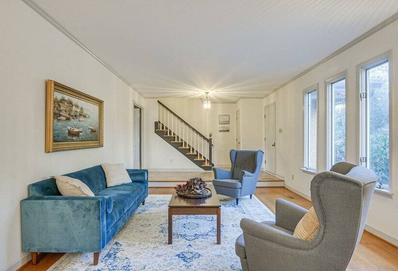 Lakefront Raleigh Home W/ Deck: 12 Mi To Downtown!