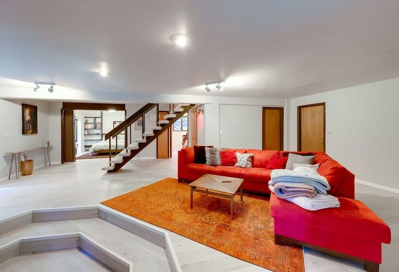 Mid Century Cabin: Creekside, Easy Access To I 70