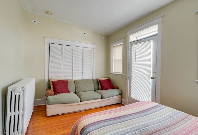 2 Mi To National Mall: Modern Dc Home