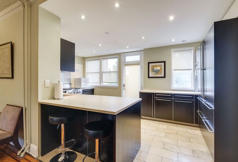 2 Mi To National Mall: Modern Dc Home