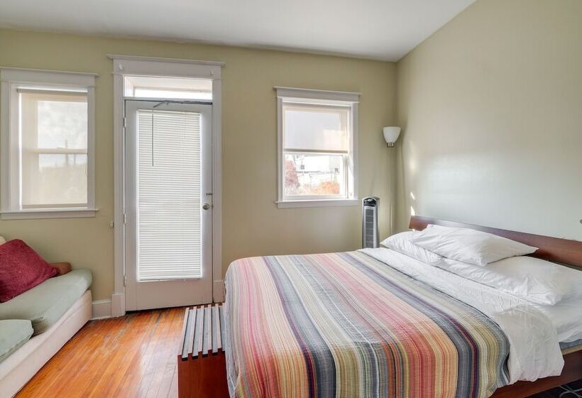 2 Mi To National Mall: Modern Dc Home