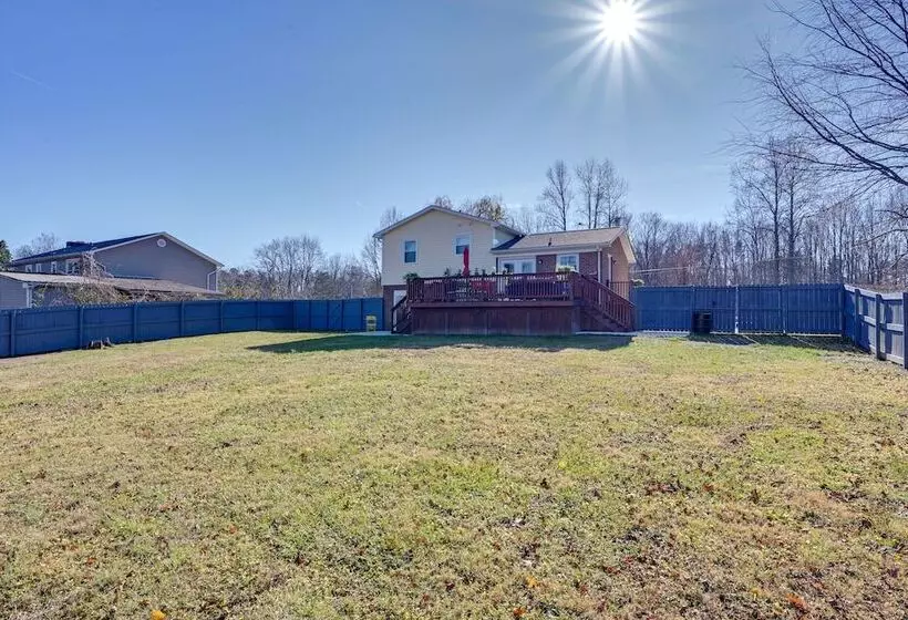 Modern Mount Airy Hideaway W/ Private Backyard!