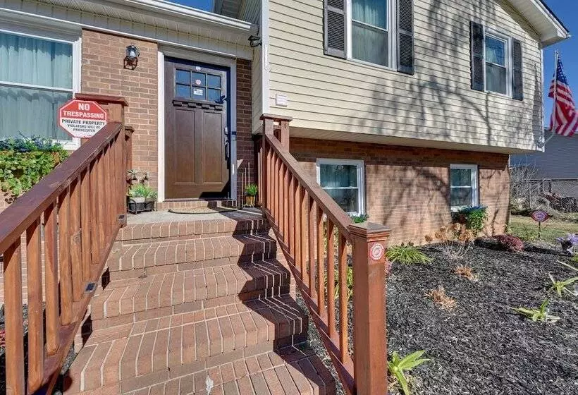 Modern Mount Airy Hideaway W/ Private Backyard!