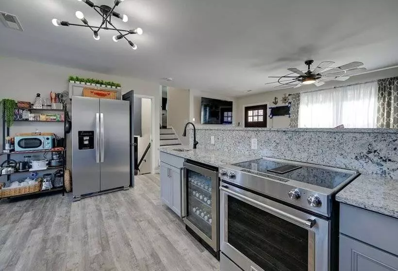 Modern Mount Airy Hideaway W/ Private Backyard!