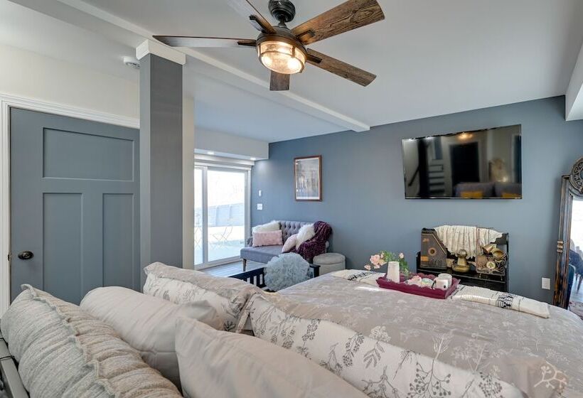 Modern Mount Airy Hideaway W/ Private Backyard!