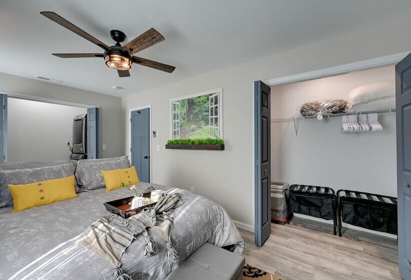 Modern Mount Airy Hideaway W/ Private Backyard!