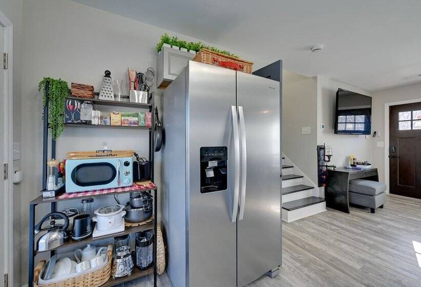 Modern Mount Airy Hideaway W/ Private Backyard!