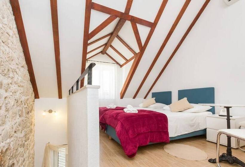 Panzió Peruzovic Rooms 2