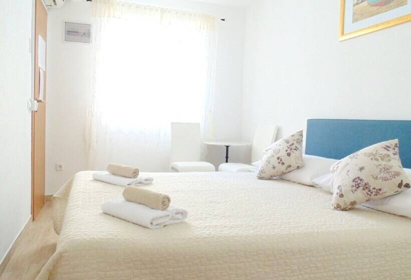 Panzió Peruzovic Rooms 2