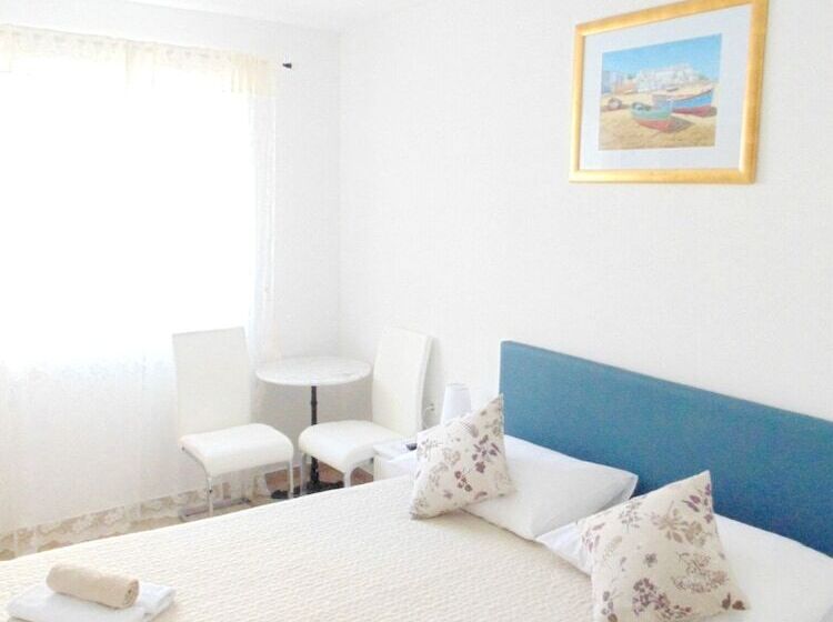 Panzió Peruzovic Rooms 2