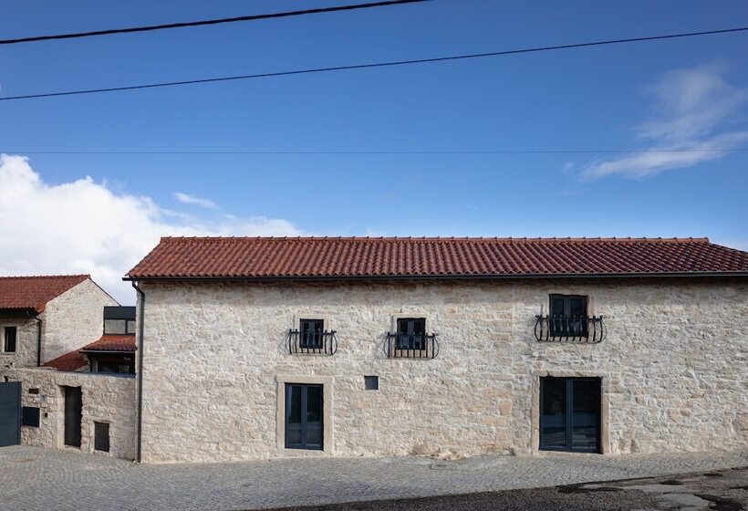 פנסיון Recantos D Almerinda