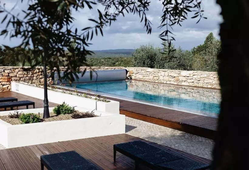 ペンション Recantos D Almerinda