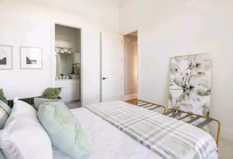 Majatalo Tennessee Modern Manor