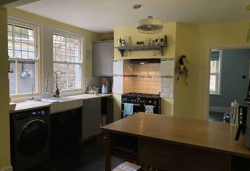 膳宿费 The Gables