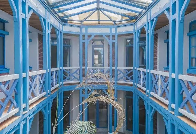 Majatalo Villa D Eaux