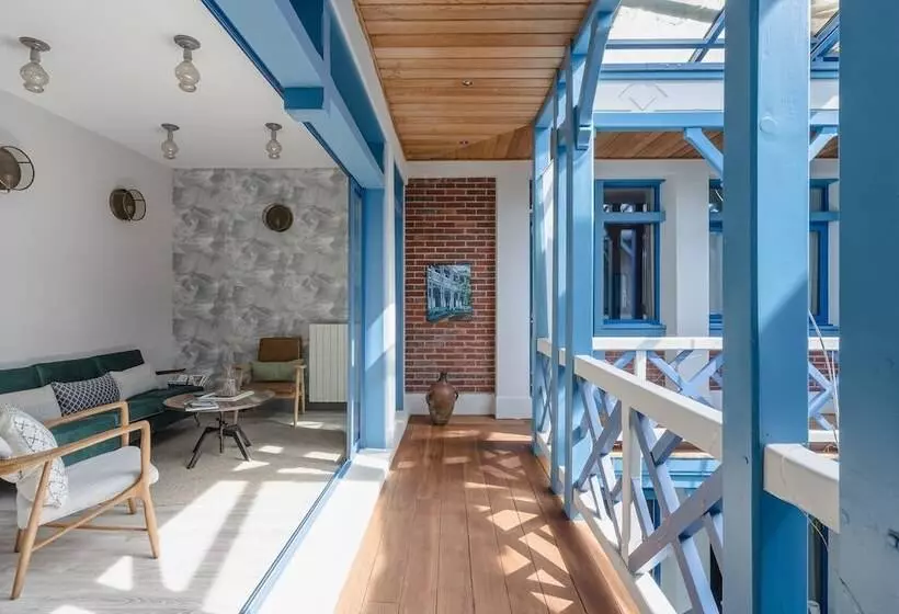 Majatalo Villa D Eaux