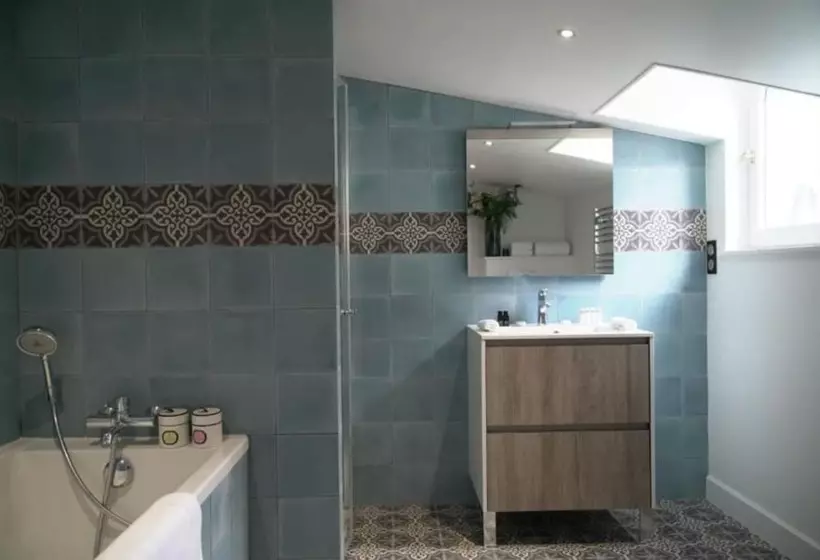 Majatalo Villa D Eaux