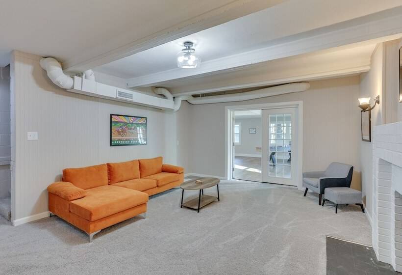 Pet Friendly Shelbyville Home W/ Fire Pit!